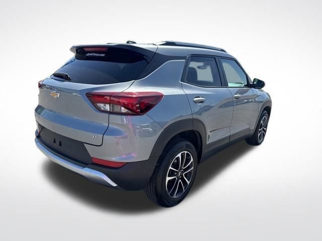 Used 2025 Chevrolet TrailBlazer LT AWD/4WD image 5