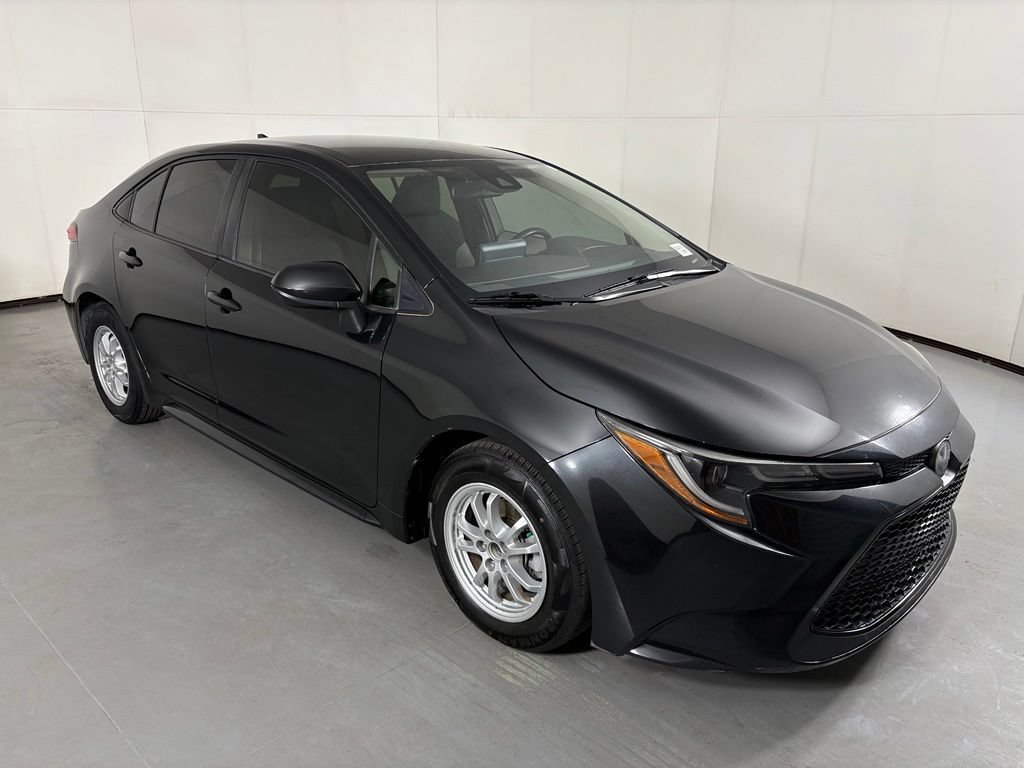 Used 2022 Toyota Corolla LE w/ Carpet Mat Package (TMS) FWD image 2