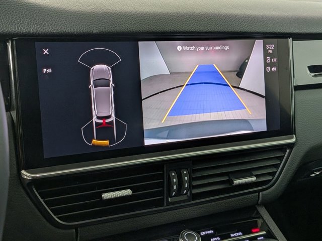 Certified 2023 Porsche Cayenne Platinum Edition image 19