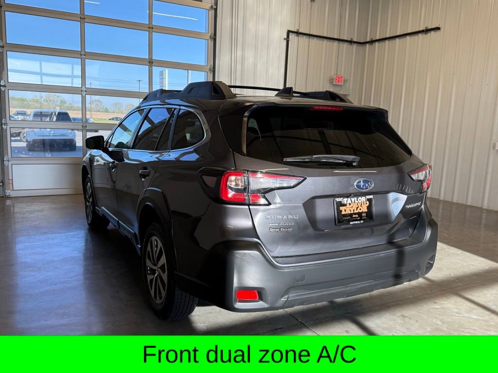 Used 2024 Subaru Outback Premium image 3
