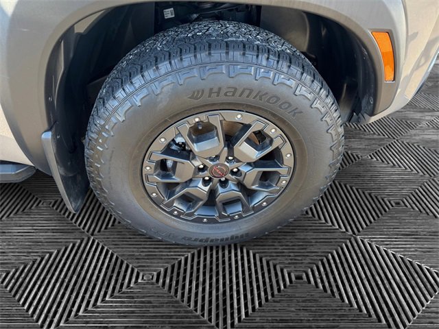 Used 2022 Nissan Frontier PRO-4X w/ Pro-4X Premium Package image 14