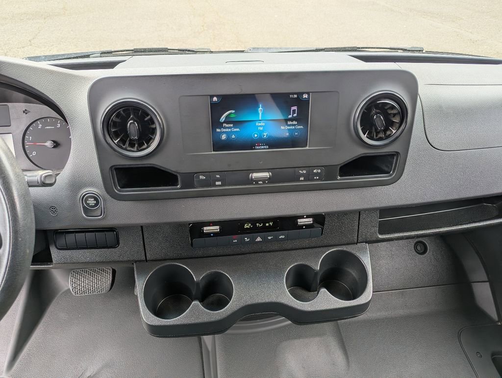 Used 2020 Mercedes-Benz Sprinter 3500 image 17