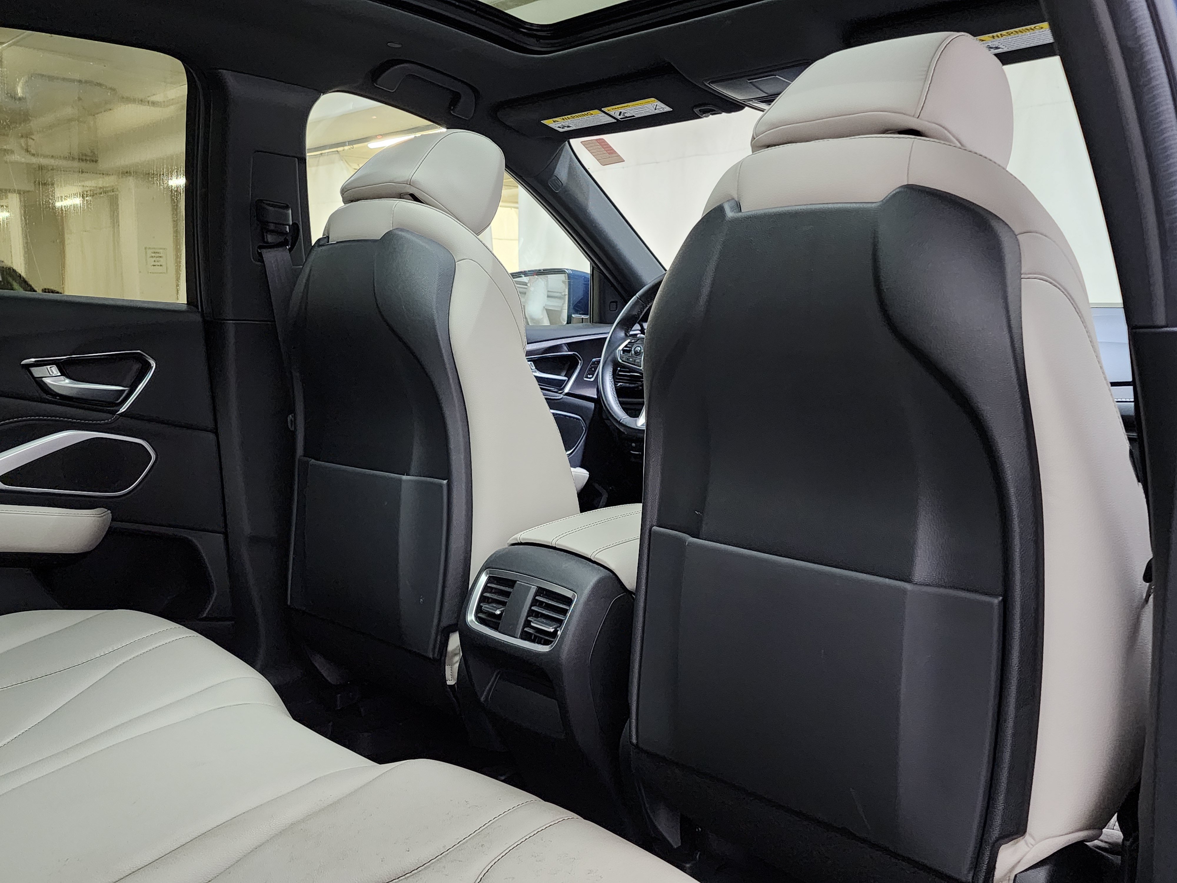 Certified 2025 Acura RDX SH-AWD image 17