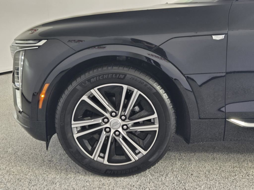 Used 2024 Cadillac Lyriq Luxury w/ LPO, Floor Liner Package image 9