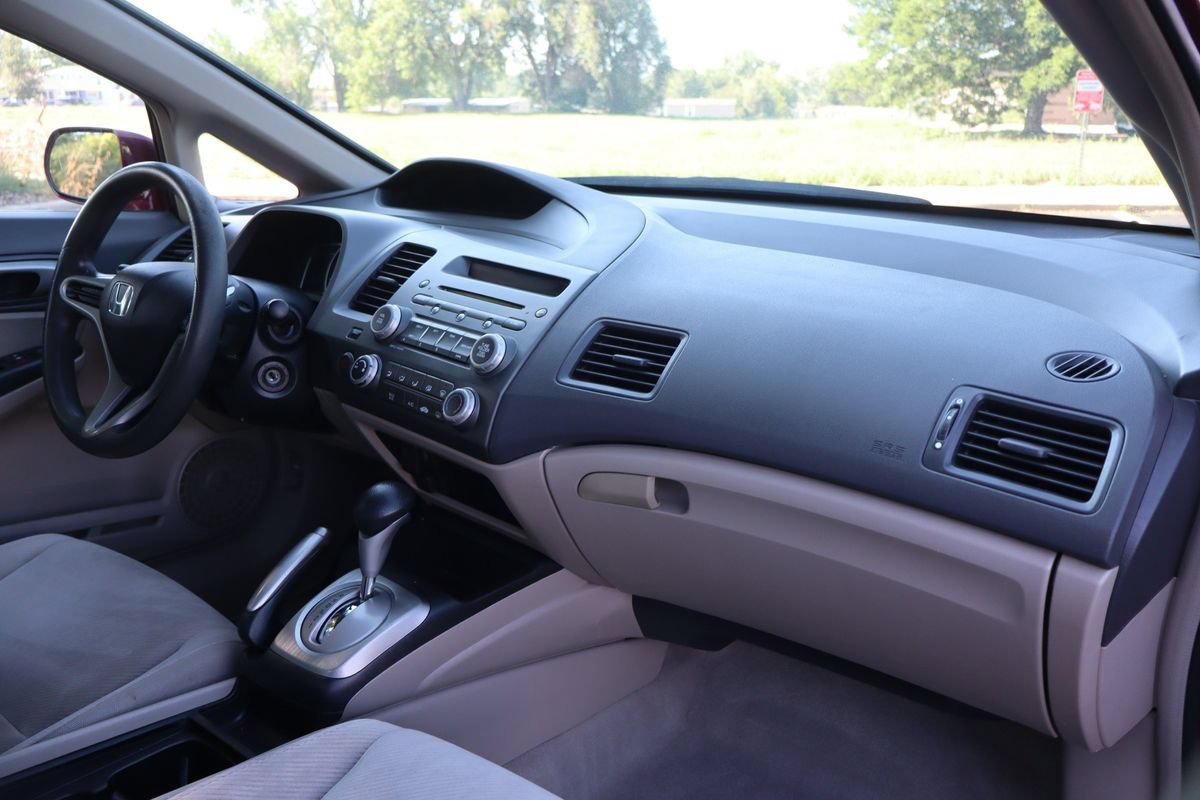 Used 2010 Honda Civic LX image 17