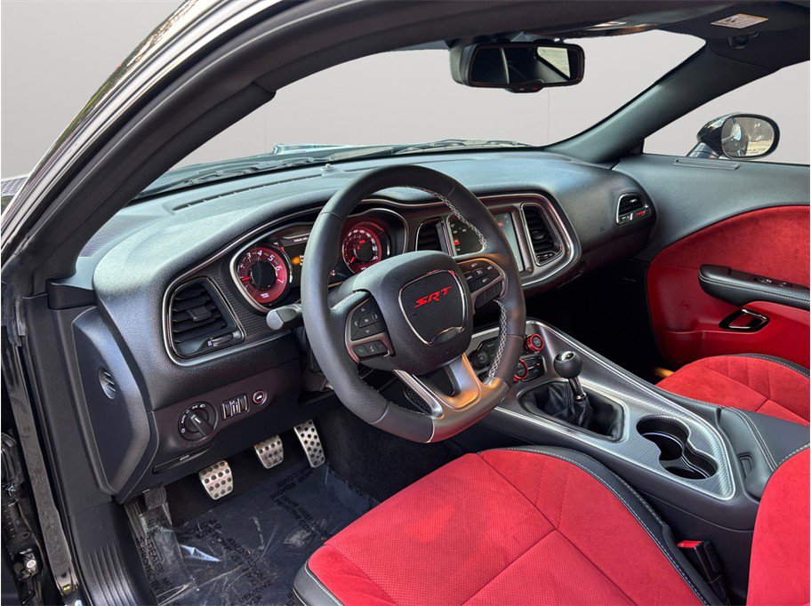 Used 2015 Dodge Challenger SRT Hellcat image 6
