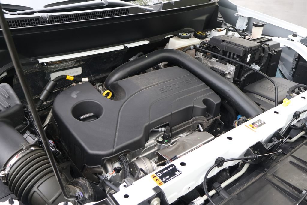 Used 2024 GMC Terrain SLT w/ LPO, Floor Liner Package image 14