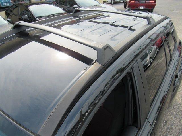 Used 2024 Toyota Corolla Cross AWD Hybrid image 9