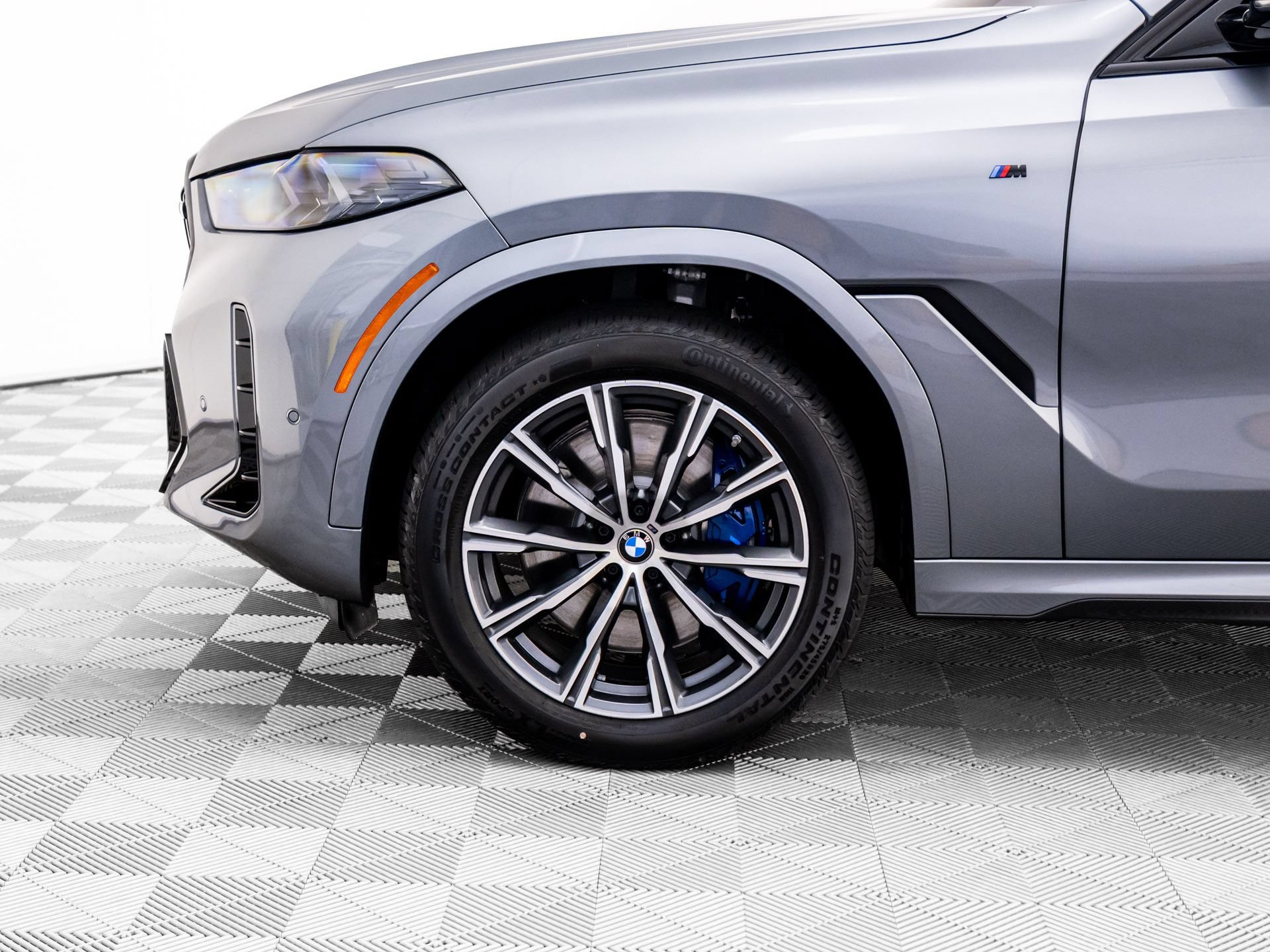 Used 2026 BMW X6 M60i AWD/4WD image 35