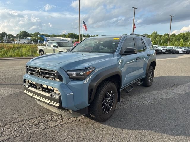 Used 2025 Toyota 4Runner SR5 AWD/4WD image 11