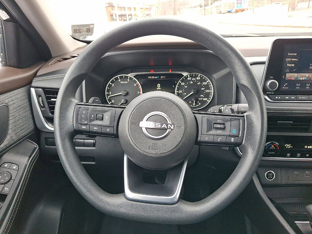 Used 2023 Nissan Rogue SV image 8