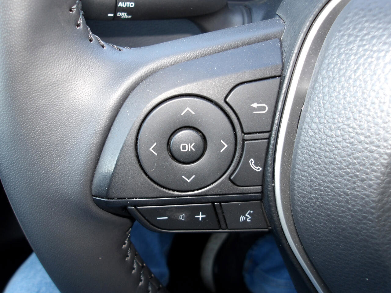 Used 2024 Toyota Corolla SE w/ SE Package AWD/4WD image 15