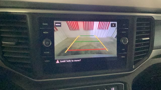 Used 2020 Volkswagen Atlas Cross Sport SE w/ Panoramic Sunroof Package AWD/4WD image 19