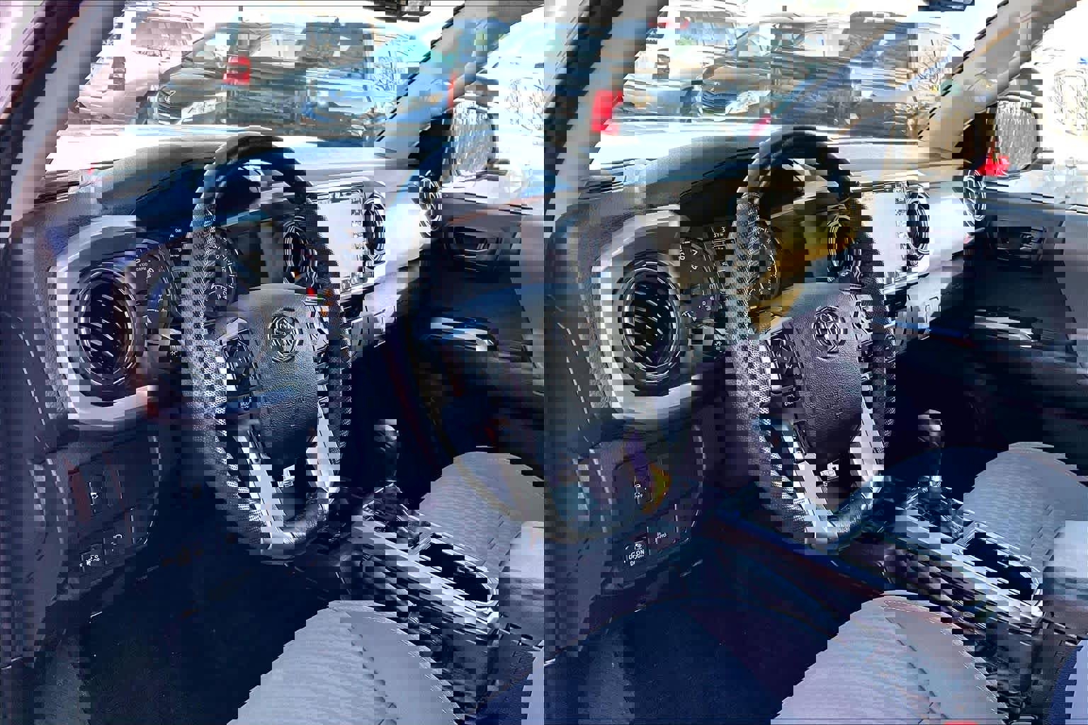 Certified 2022 Toyota Tacoma SR5 image 16