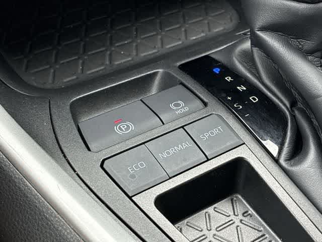 Used 2023 Toyota RAV4 XLE Premium FWD image 40
