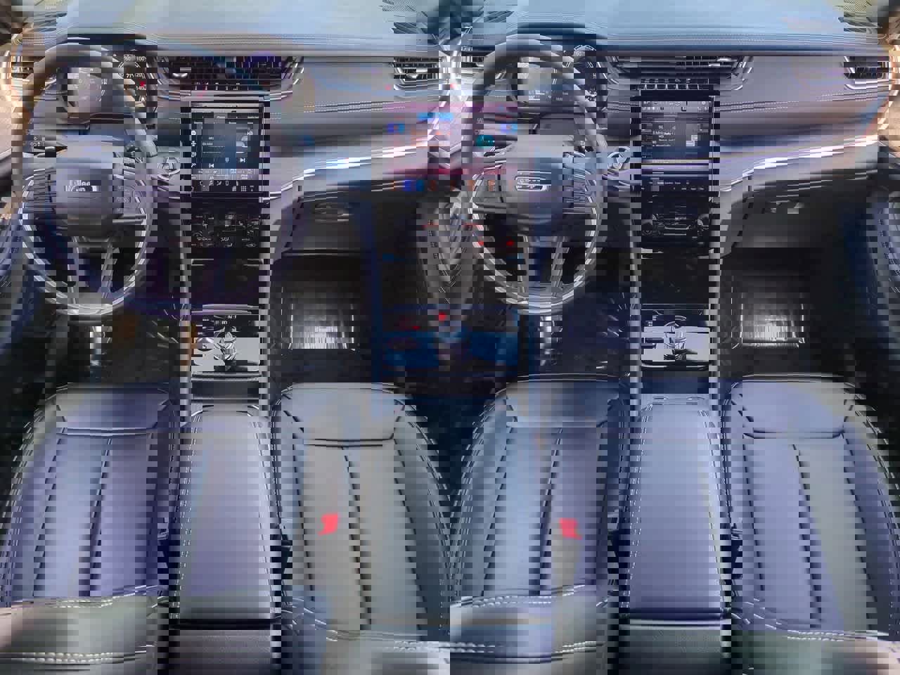 Used 2024 Jeep Grand Cherokee Limited image 16