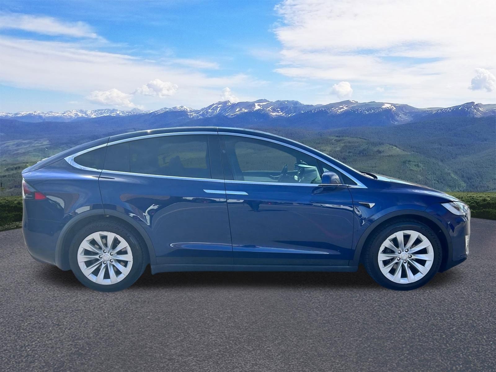 Used 2017 Tesla Model X 75D image 7