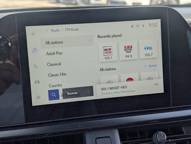 Used 2025 Lexus UX 300h FWD w/ Accessory Package (Z2) image 22