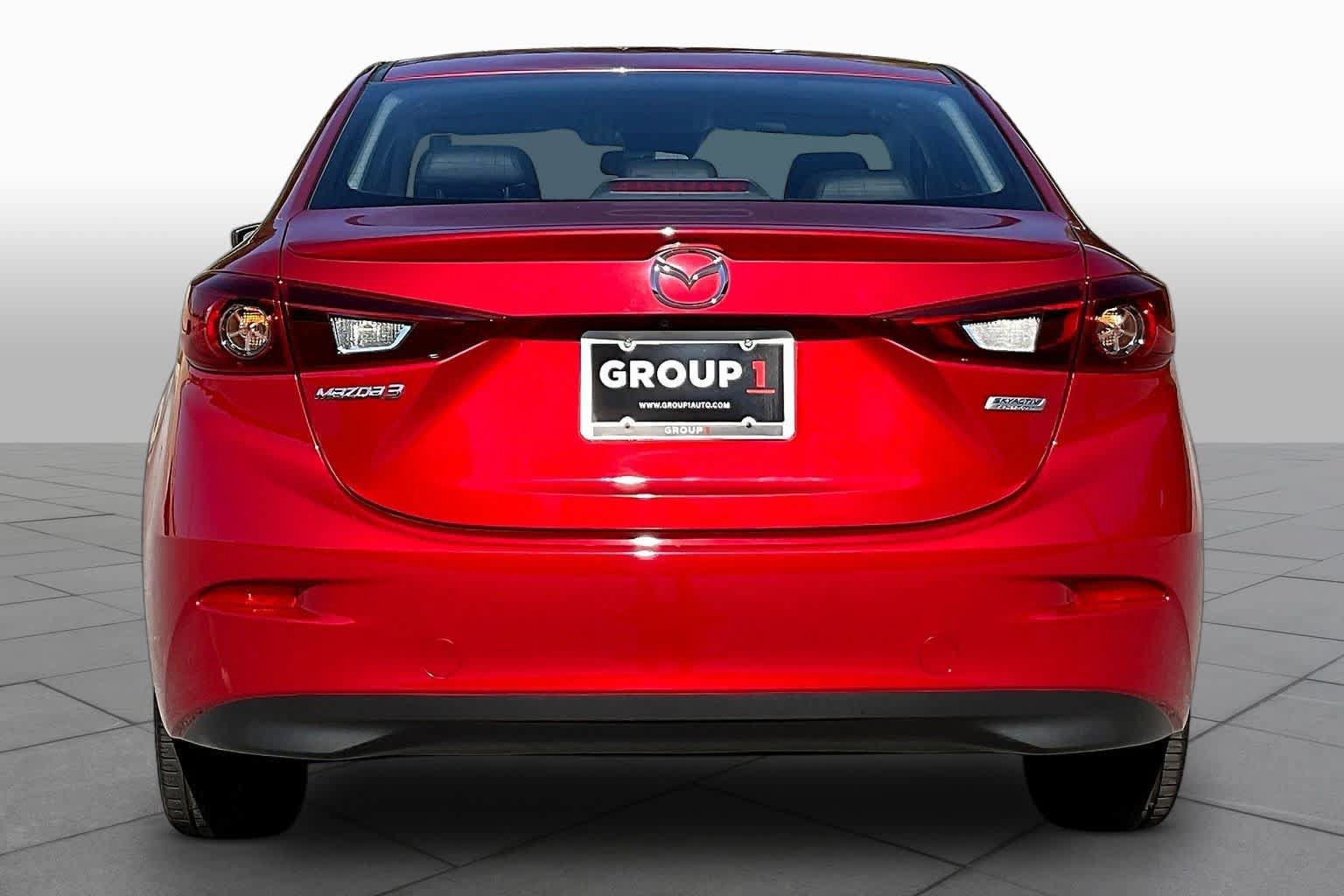 Used 2018 MAZDA MAZDA3 Touring FWD image 5