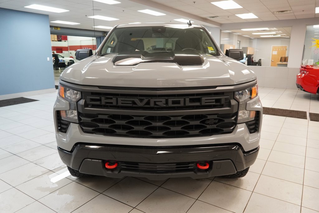 Used 2024 Chevrolet Silverado 1500 Custom Trail Boss w/ LPO, Dark Essentials Package image 14
