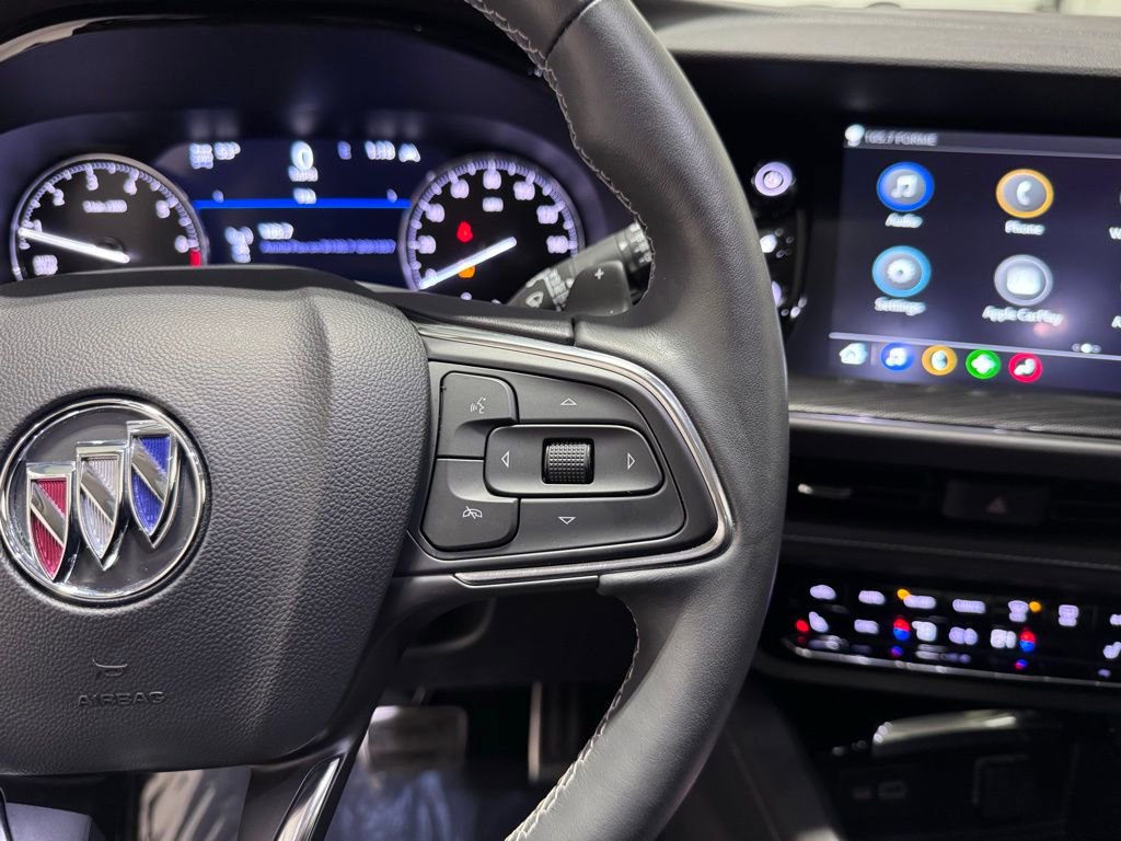 Used 2023 Buick Envision Essence w/ Sport Touring Package AWD/4WD image 15