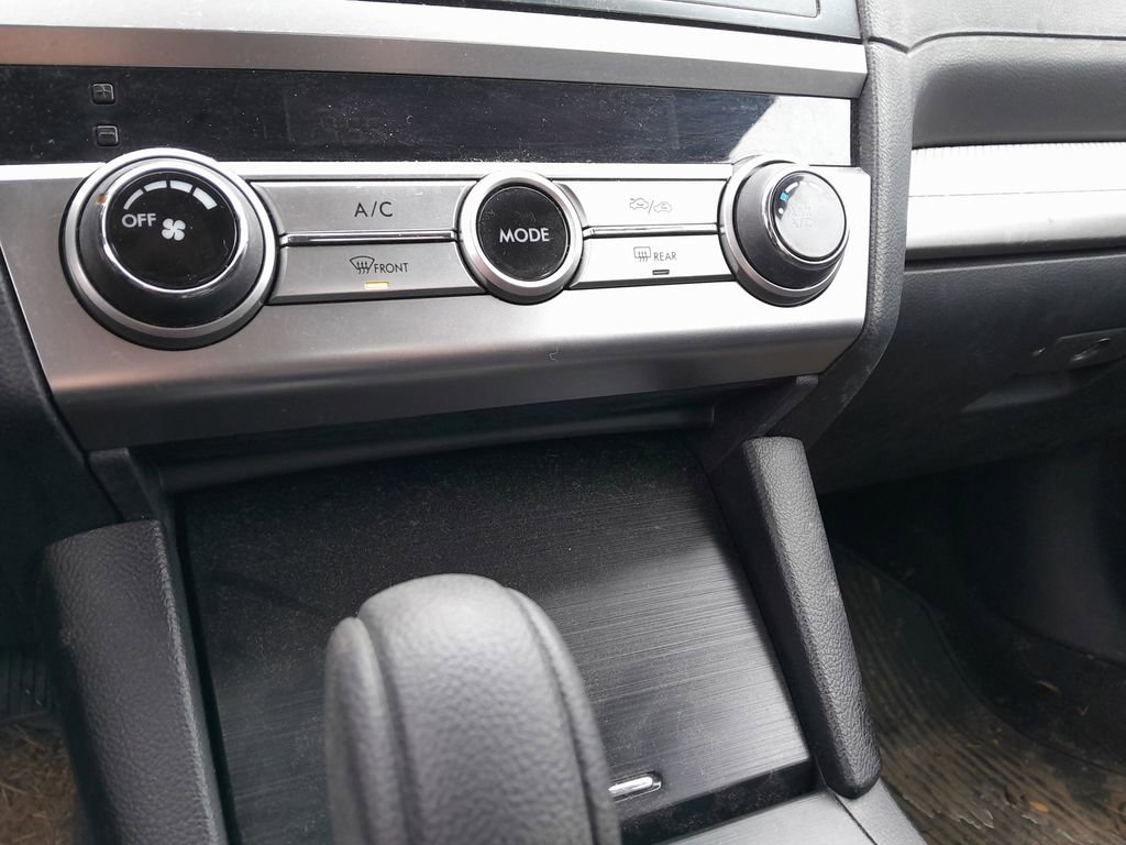 Used 2017 Subaru Legacy 2.5i w/ Alloy Wheel Package image 23