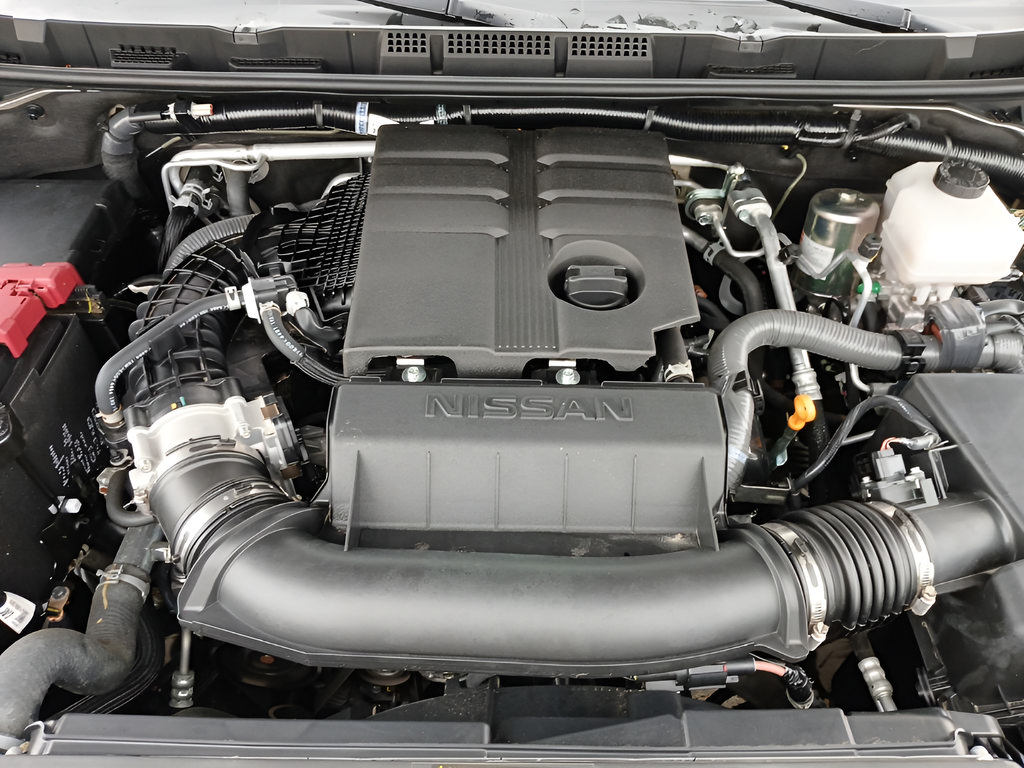 Used 2025 Nissan Frontier SV AWD/4WD image 30