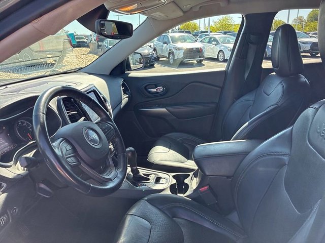 Used 2019 Jeep Cherokee Limited image 27