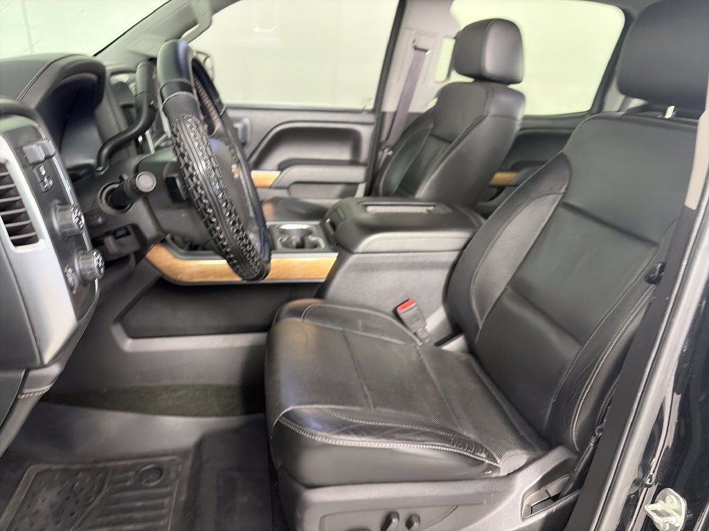 Used 2016 Chevrolet Silverado 1500 LTZ w/ Sport Package AWD/4WD image 13