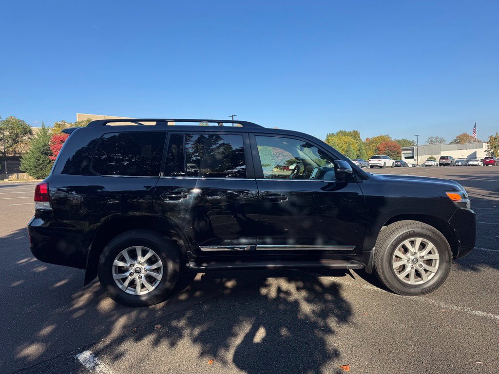 Used 2018 Toyota Land Cruiser w/ Carpet Mat Package AWD/4WD image 5