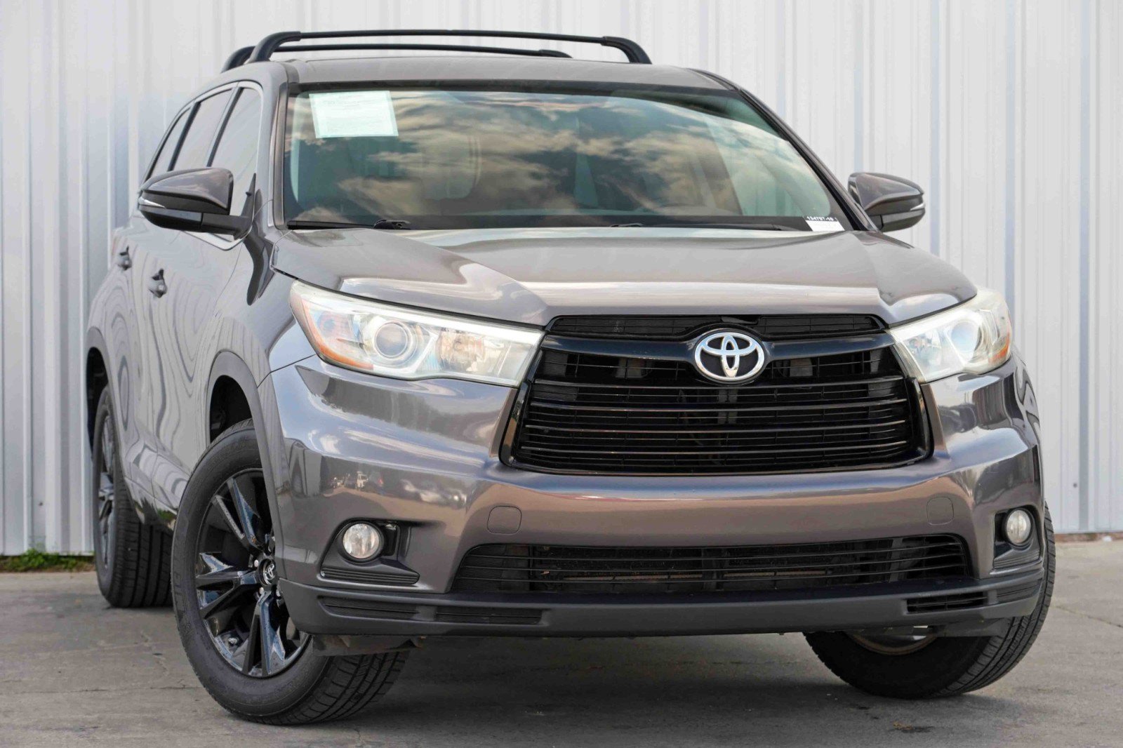 Used 2016 Toyota Highlander Plus image 2