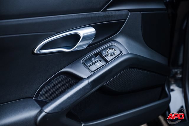 Used 2018 Porsche 718 Cayman RWD image 54