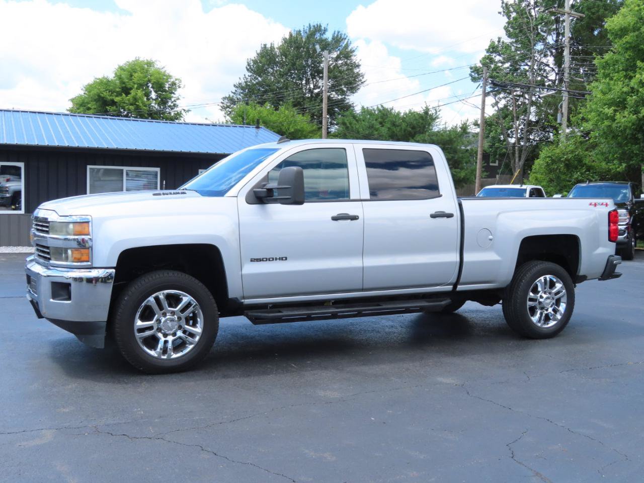Used 2015 Chevrolet Silverado 2500 LT AWD/4WD image 2