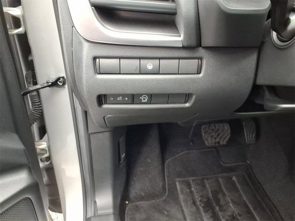 Used 2023 Nissan Rogue SV image 13