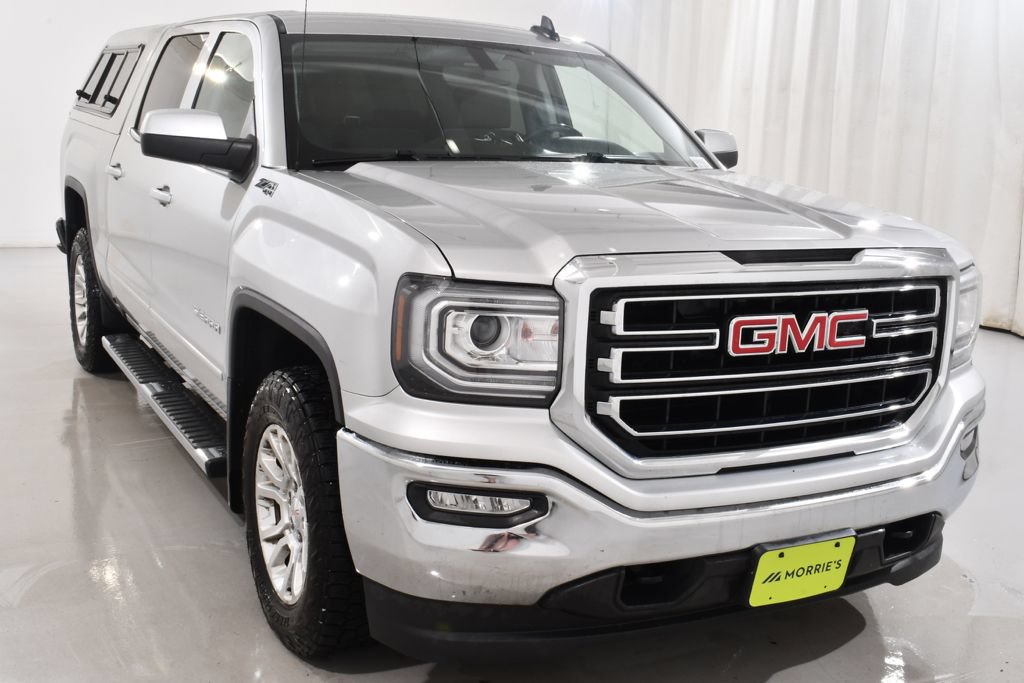 Used 2017 GMC Sierra 1500 SLE w/ SLE Value Package AWD/4WD image 4