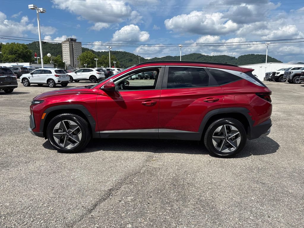 Used 2025 Hyundai Tucson SEL AWD/4WD image 2