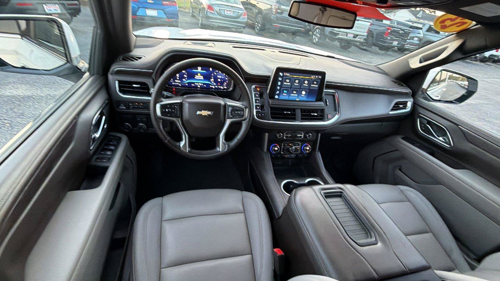 Used 2023 Chevrolet Suburban LT RWD image 26