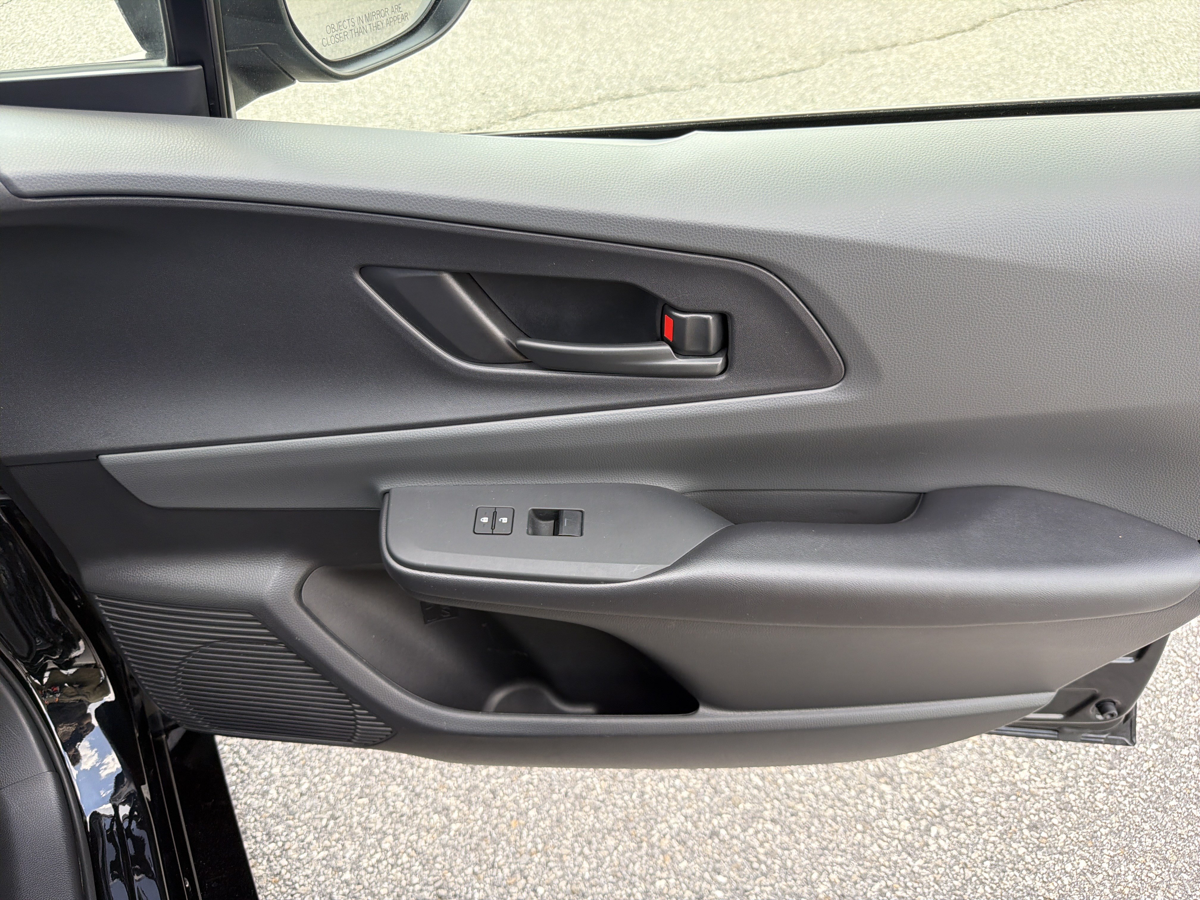 Certified 2025 Toyota Prius LE AWD/4WD image 25