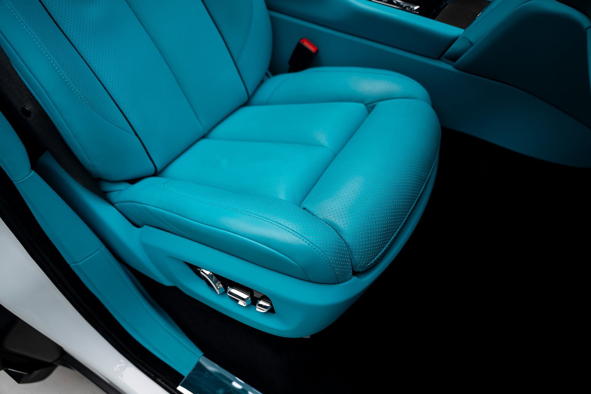 Used 2019 Rolls-Royce Cullinan AWD/4WD image 68