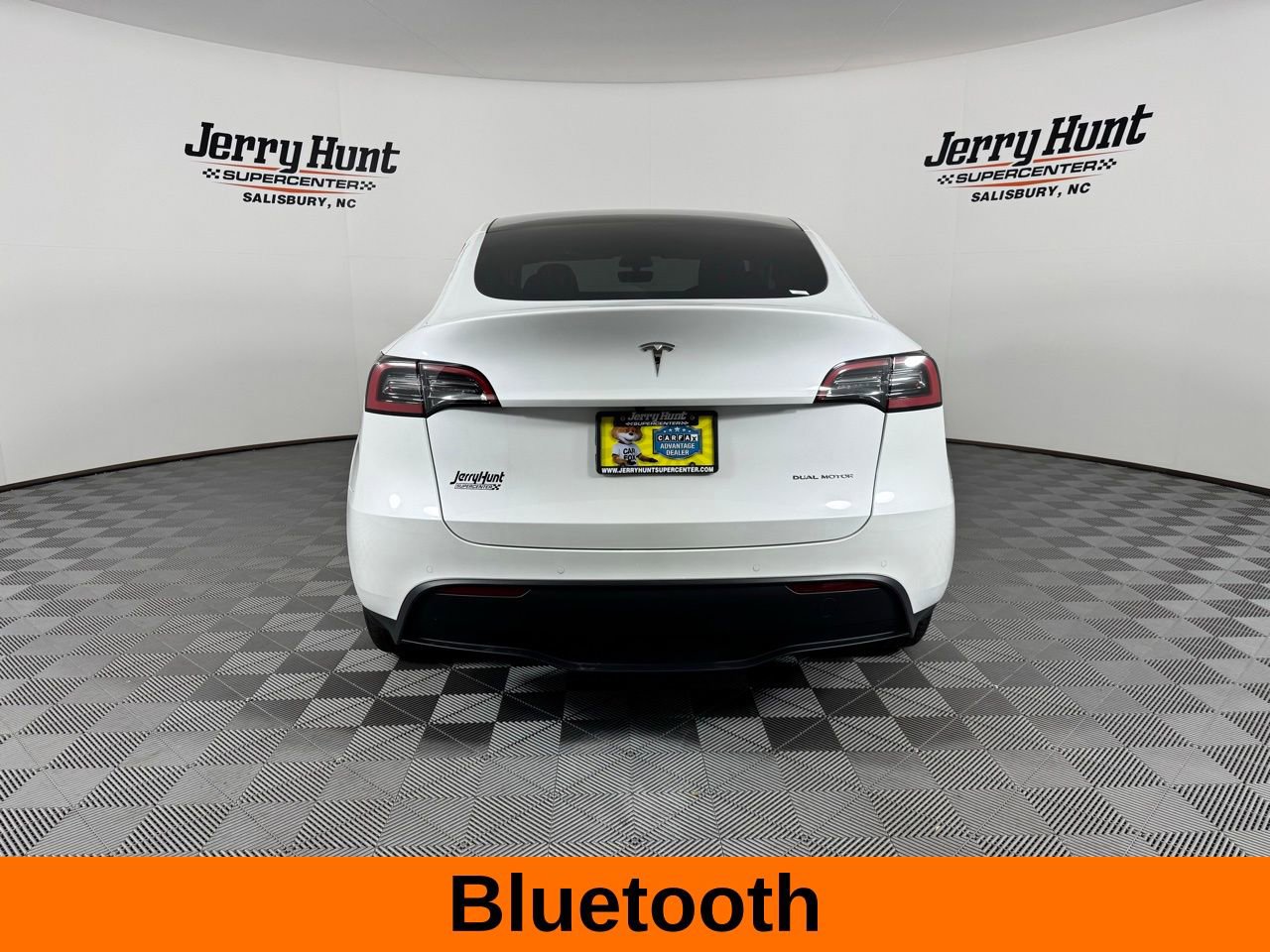 Used 2022 Tesla Model Y Long Range image 8