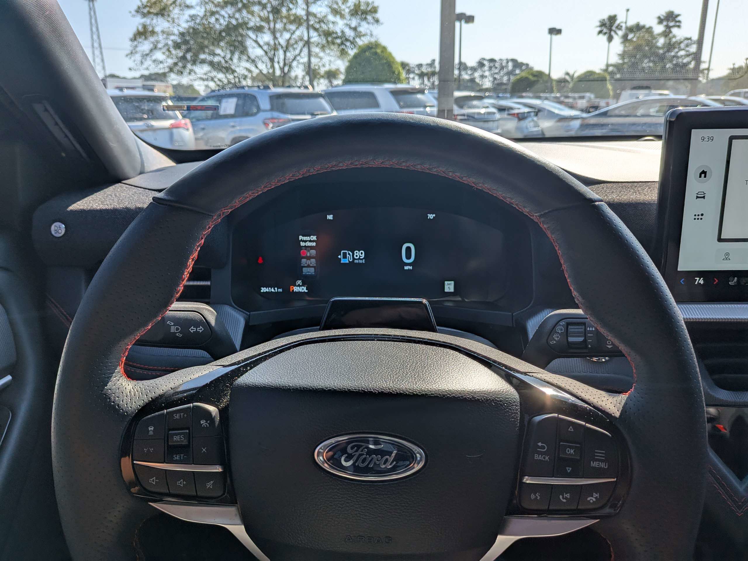 Used 2025 Ford Explorer ST-Line w/ Premium Package RWD image 31