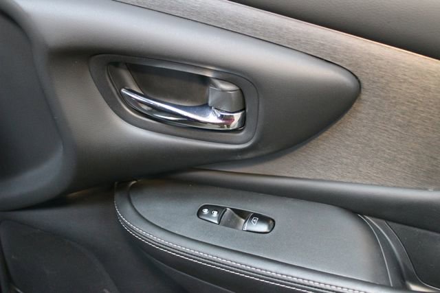 Used 2020 Nissan Murano SL AWD/4WD image 9