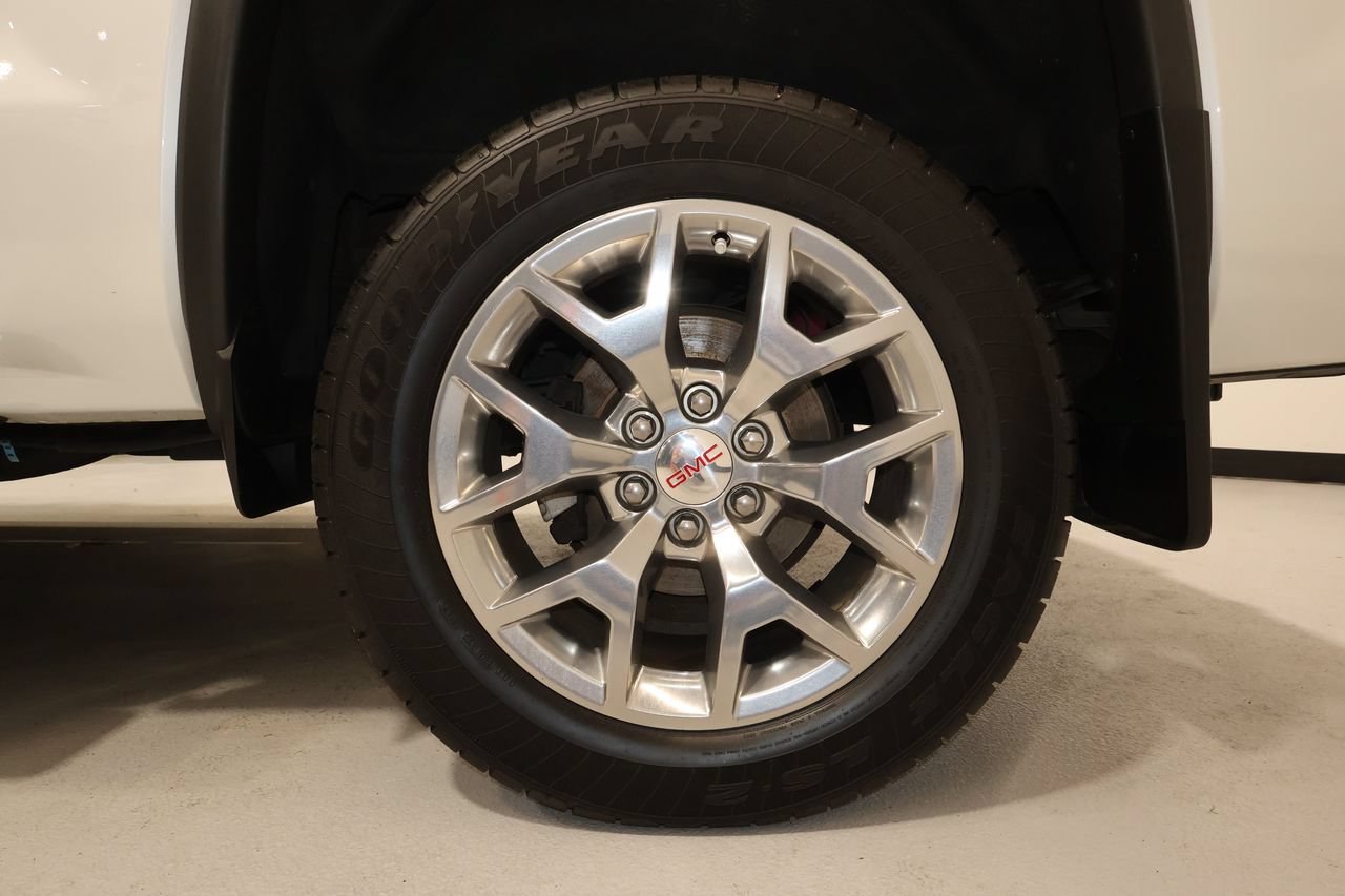 Used 2018 GMC Sierra 1500 SLT w/ SLT Premium Package AWD/4WD image 31