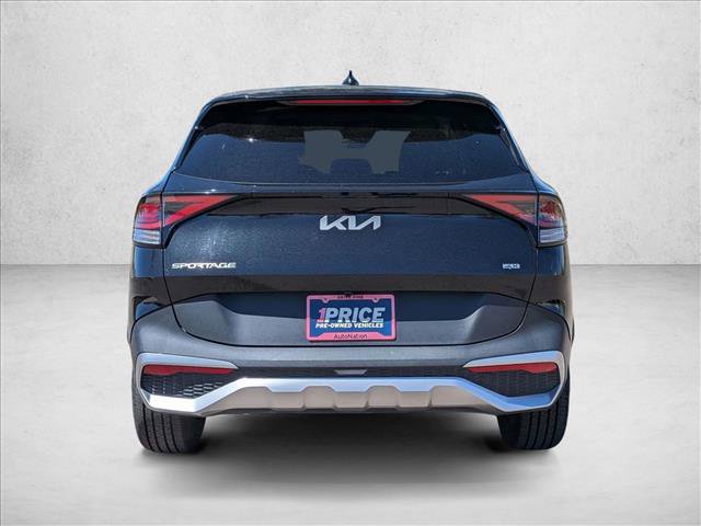 Used 2024 Kia Sportage LX image 7