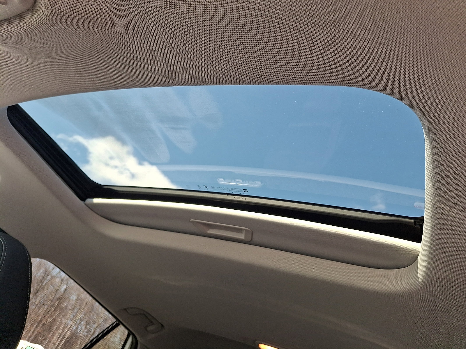 Certified 2024 Chevrolet Trax LT w/ Sunroof Package image 14