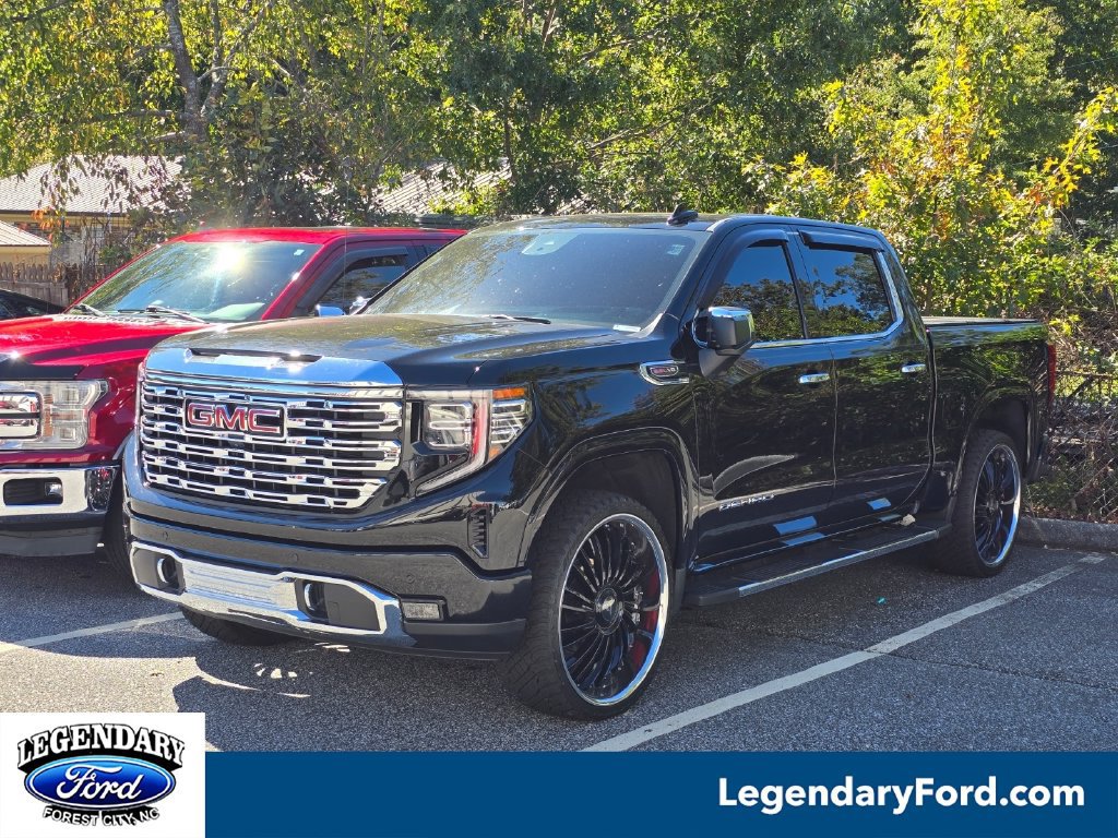 Used 2024 GMC Sierra 1500 Denali w/ Technology Package AWD/4WD image 1