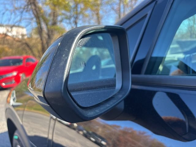 New 2026 Chevrolet Equinox EV LT w/ Comfort Package AWD/4WD image 5
