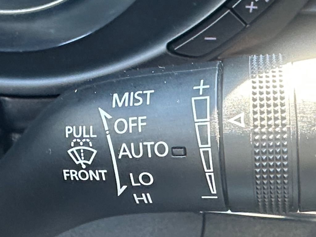 Used 2024 MAZDA MAZDA3 s image 25