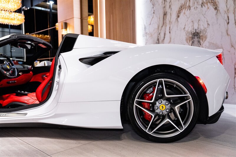 Used 2021 Ferrari F8 Tributo RWD image 23