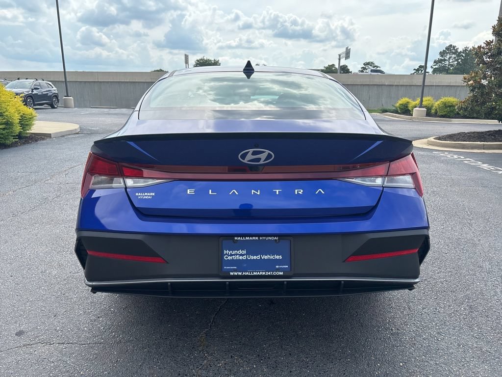 Certified 2025 Hyundai Elantra Sport w/ Cargo Package FWD image 6